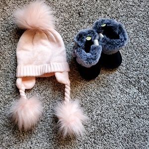 0-3 mo fuzzy beanie and boots